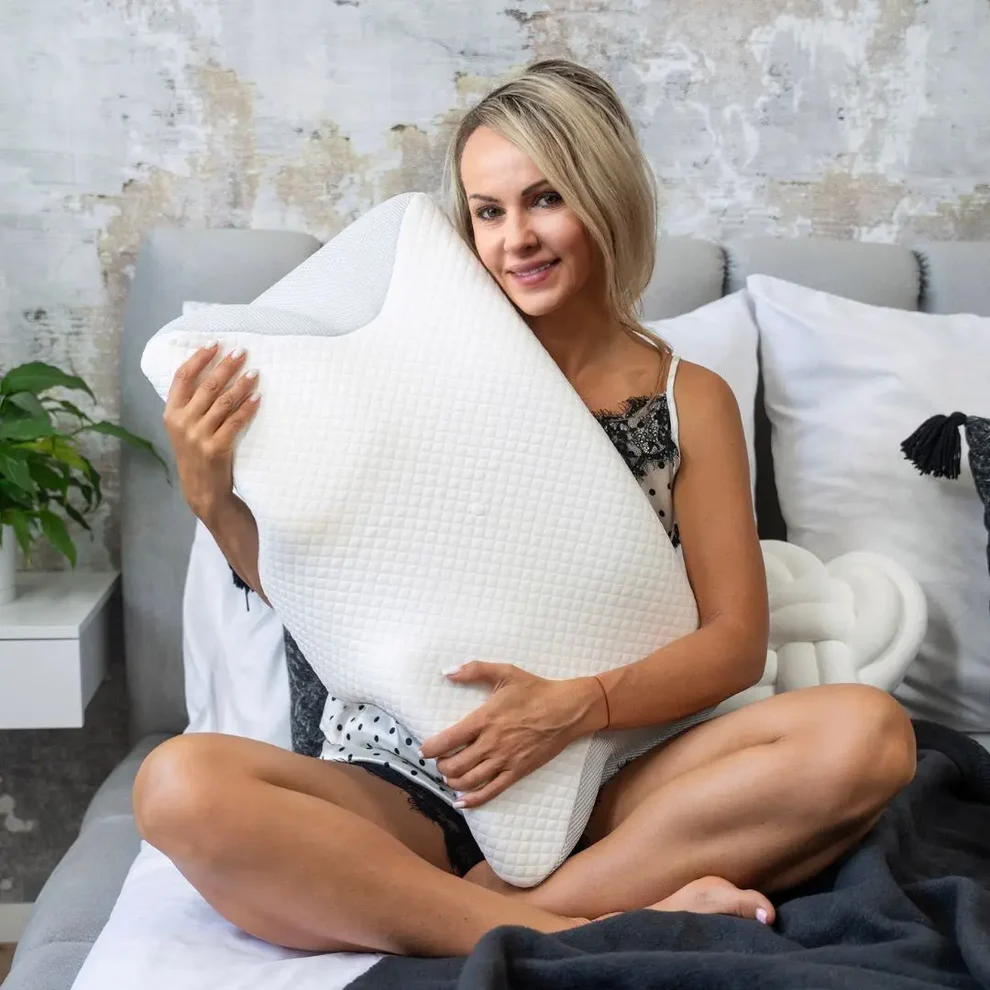 Contour Pillow